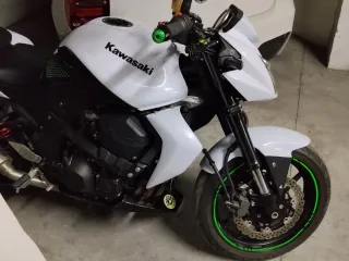 Kawasaki Z750