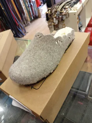 Zapatillas grises talla 37
