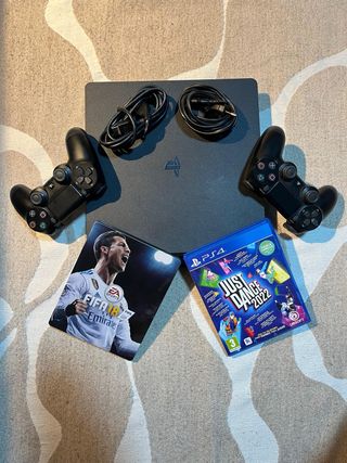 PS4 (PlayStation 4) Negra + Juegos + mandos