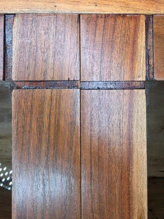 Vitrina de madera acacia moderna