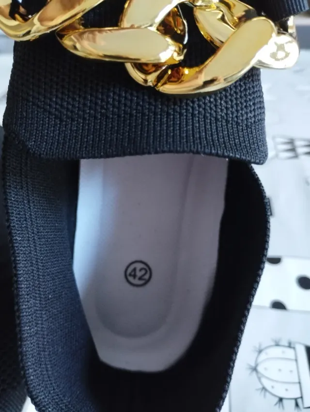 Zapatos mujer cómodos negros y dorados talla 42