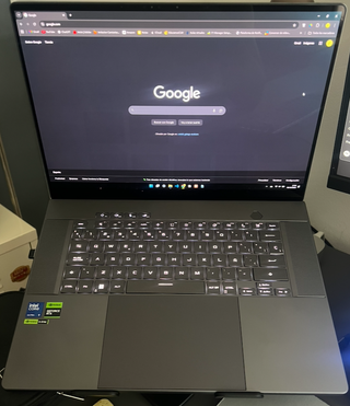 Portátil Asus ROG Zephyrus G16 OLED 240Hz