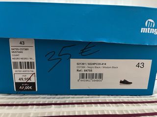 Zapatillas Mustang Negras y Beige