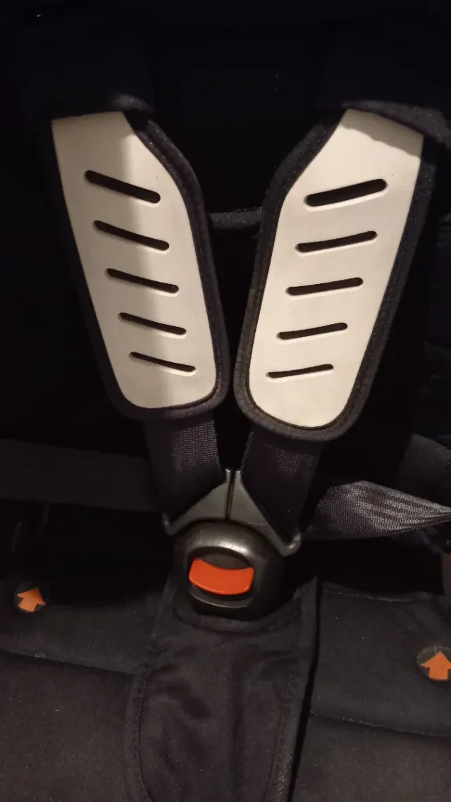 Silla de coche negra Playxtrem