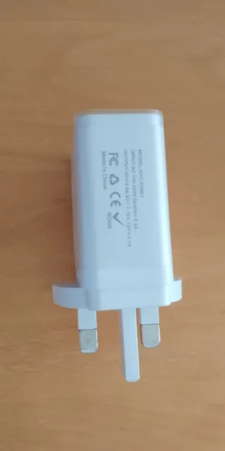 Cargador de enchufe americano Vivo USB-A1, USB-C,