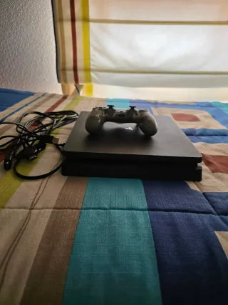 Ps4 Slim 1TB Negra + Mando Camuflaje
