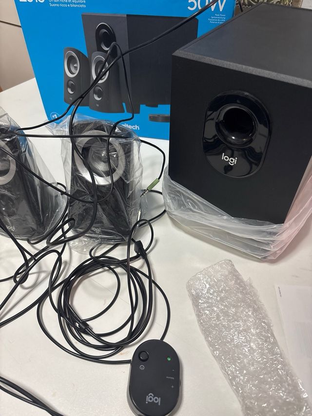 Logitech Sistema Altavoces Subwoofer Negro