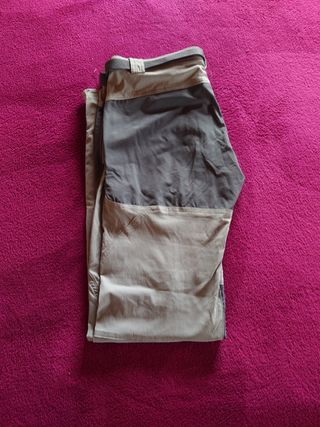 Pantalón mujer Trangoworld. Precio a negociar.