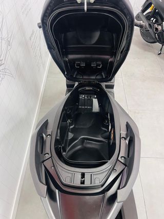 HONDA FORZA 125 OCASIÓN - NEGRA MATE