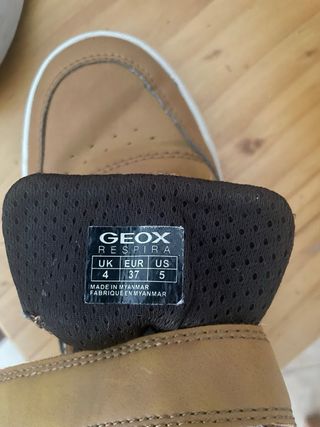 Zapatillas Geox Marrones y Blancas