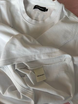 camiseta NUDE PROJECT