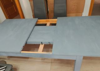 Mesa extensible y 4 sillas o separado esta semana.