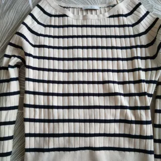 Maglioncino 
a righe Motivi donna