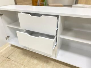 APARADOR BLANCO CON DOS PUERTAS Y 3 CAJONES NUEVO