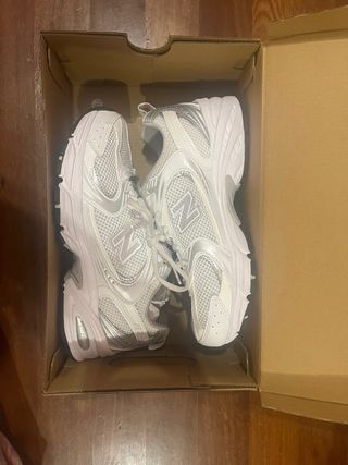 New Balance 530 Blanco/Plata