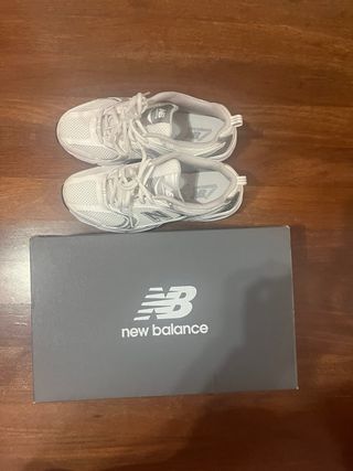 New Balance 530 Blanco/Plata
