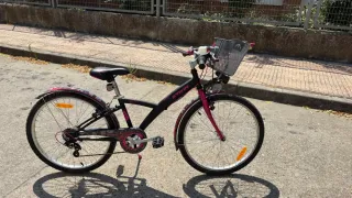 Bicicleta niña 24 " en perfecto estado