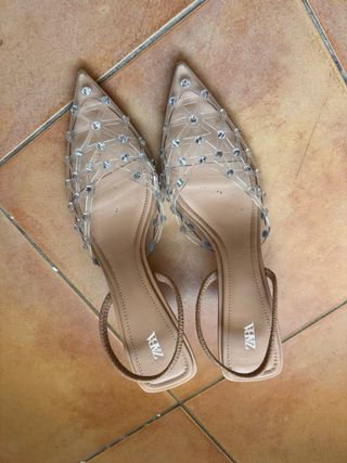 Zapatos Zara Beige y Plateados Talla 39