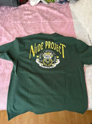 camiseta NUDE PROJECT