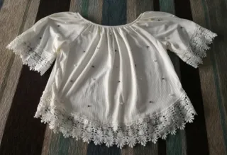 Camiseta blanco roto
