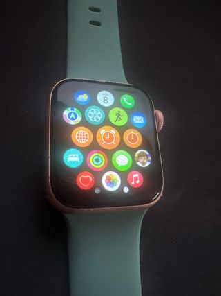 Apple Watch Series 4 Oro/Verde - Batería defectuos