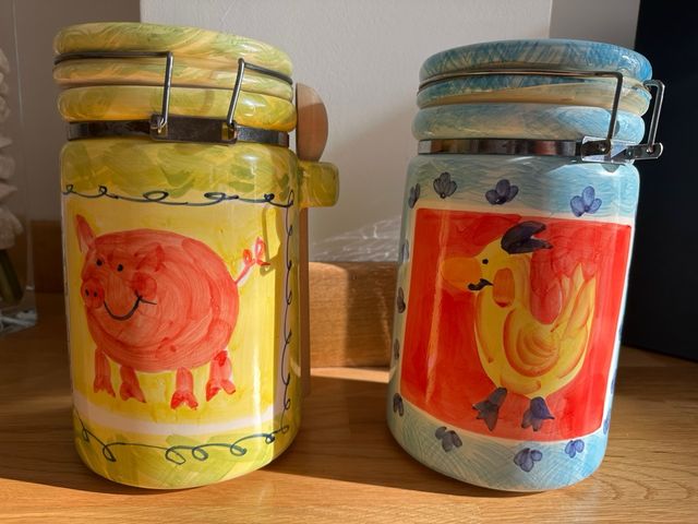 2 Botes herméticos con cuchara de madera