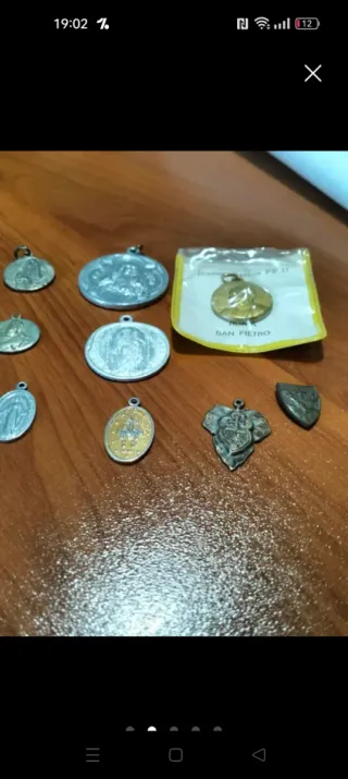 9 medagliette religiose più 1 crocifisso vintage.