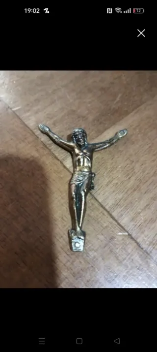 9 medagliette religiose più 1 crocifisso vintage.