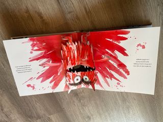 El Monstruo de Colores, un libro pop-up