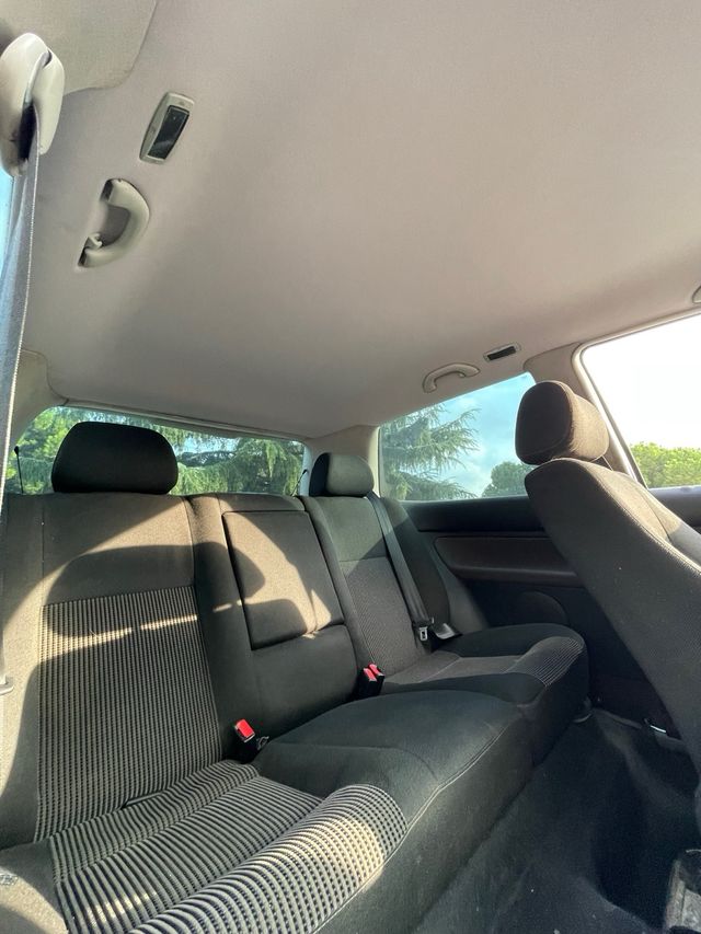 Volkswagen Golf 2000
