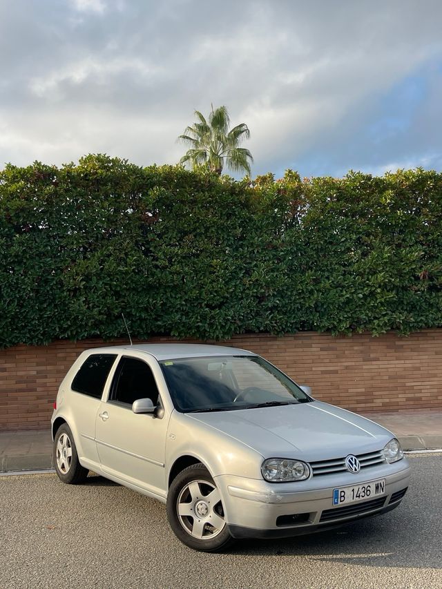 Volkswagen Golf 2000