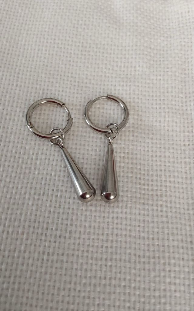 Pendientes aro con colgante lágrima