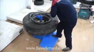 NUEVA: Desmontadora de ruedas de camión eléctrica