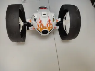 Mini droni Parrot Jett Jumping Race 
