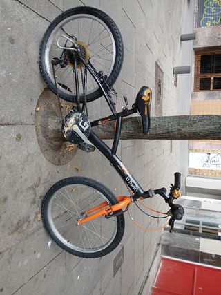 Bicicleta infantil BTWIN naranja 20"
