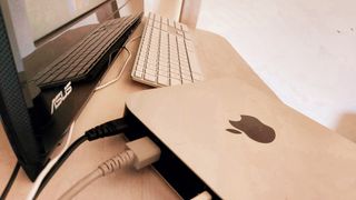 Mac Mini Apple 16GB RAM SSD 240GB