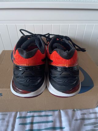 Asics Gel-Nimbus 18 Talla 44 Running Naranja