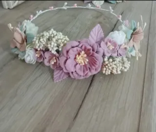 Tocado comunión flores rosa y