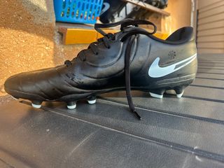 Botas de fútbol Nike Negras