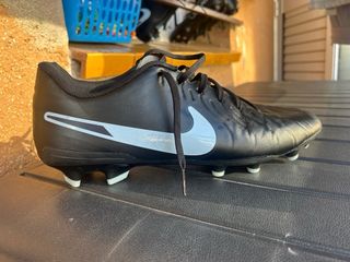 Botas de fútbol Nike Negras