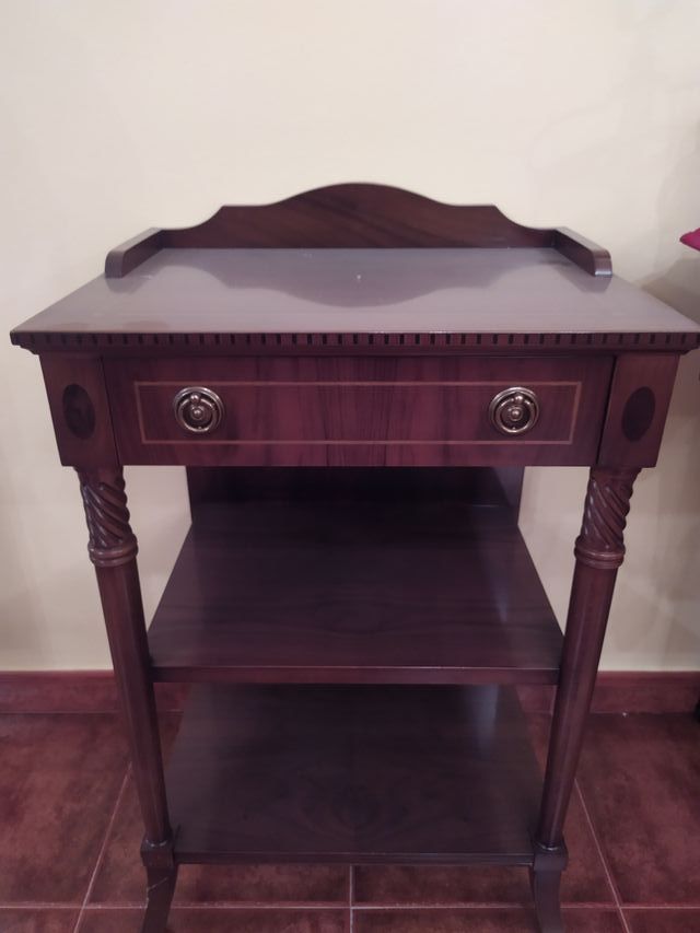 Mesa TV, mesillas y aparador madera