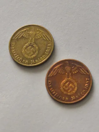 Lote 5 monedas época nazi. Ganga