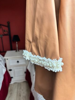 Chaqueta larga efecto piel