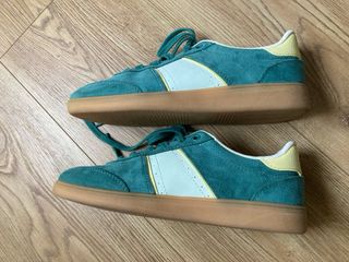 Zapatillas Zara Urbanas Verdes