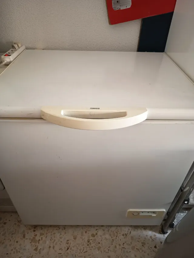 Arcón congelador Zanussi