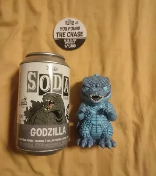 Funko Soda Godzilla Chase Blue Glow 1/1300