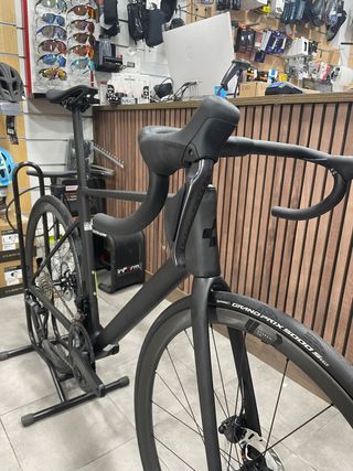 CUBE LITENING AIR C:68X RACE T-56cm