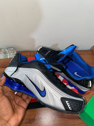 Nike Shox R4 Negro/Plata
