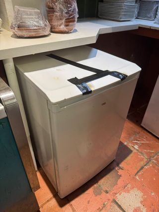 Lote 2 Congeladores Bajo Encimera Teka