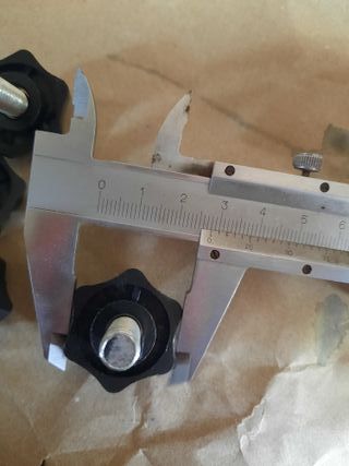 2 TORNILLOS PARA ASIENTOS DE PUCH Y OTRAS MARCAS
